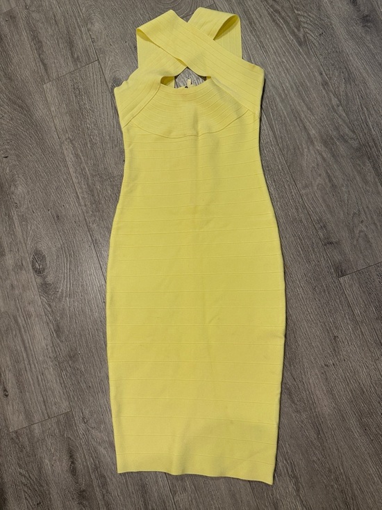 Marciano Dresses & Skirts - Marciano Yellow Cross-Back Midi Bodycon Dress